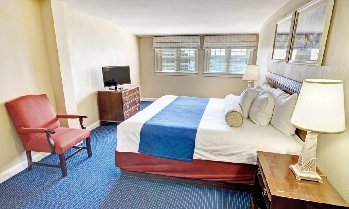 Photo of Bedroom in Yachting Village