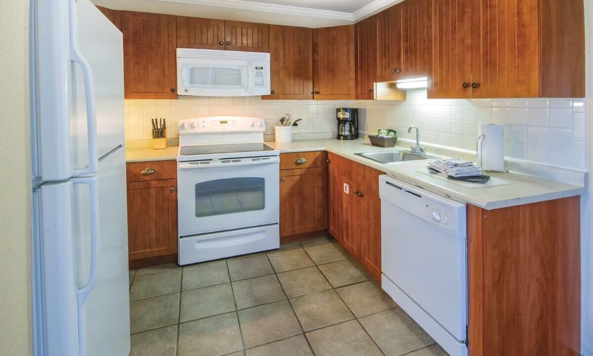 Photo of Kitchen in Yachting Village