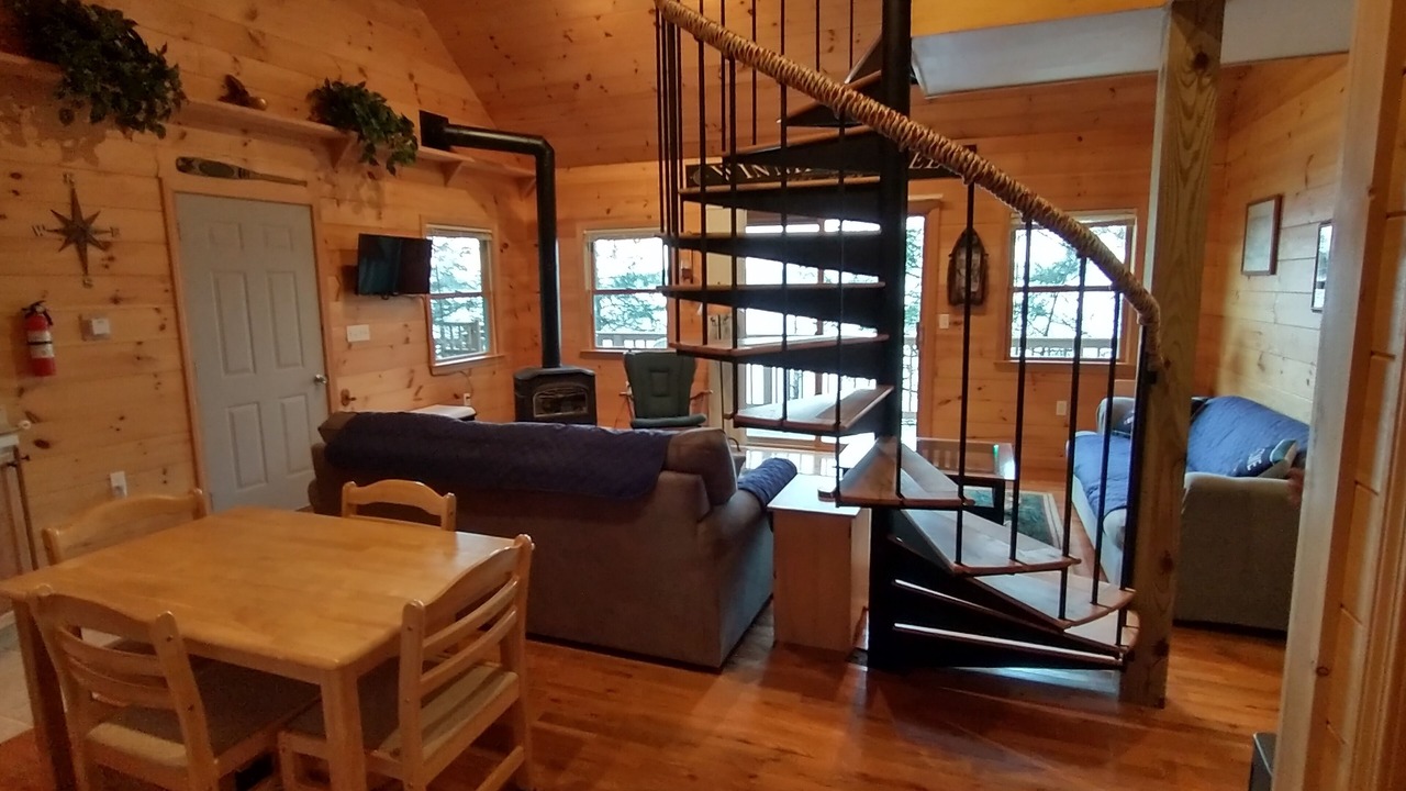 Photo of Livingroom in Alton Bay