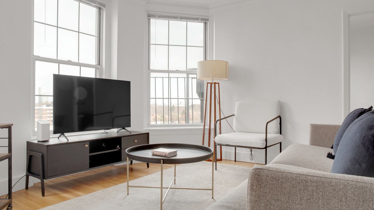 Photo of Livingroom in North Brookline