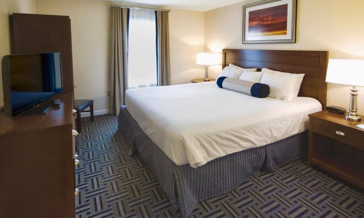 Photo of Bedroom in The Point