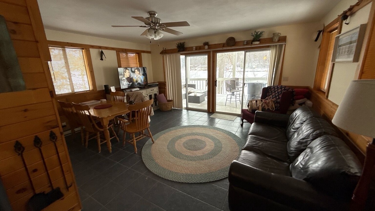 Photo of Livingroom in Brackney