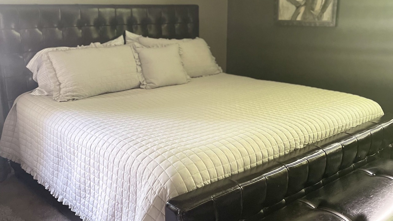 Photo of Bedroom in Neptune City