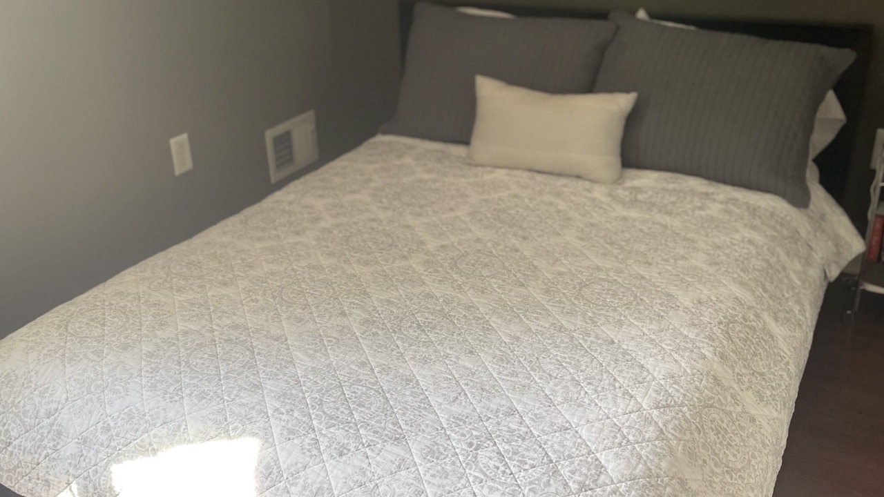 Photo of Bedroom in Neptune City