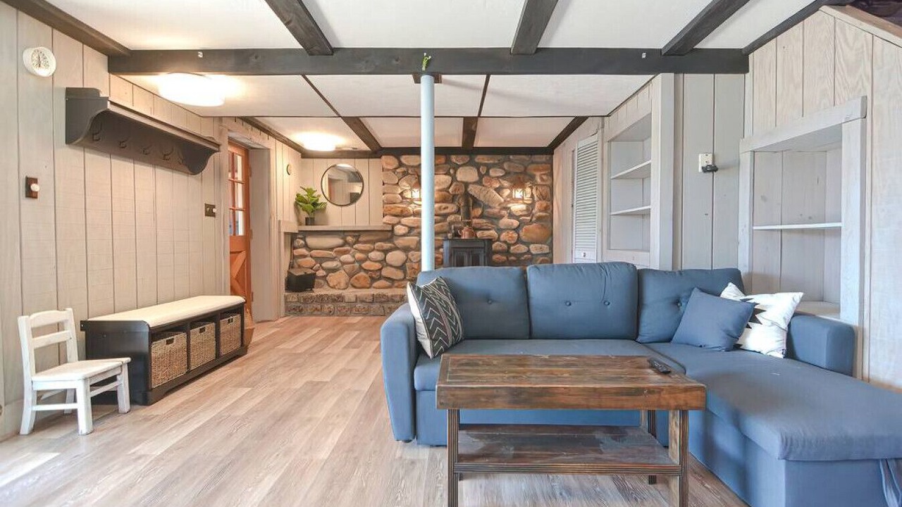 Photo of Livingroom in Gilmanton