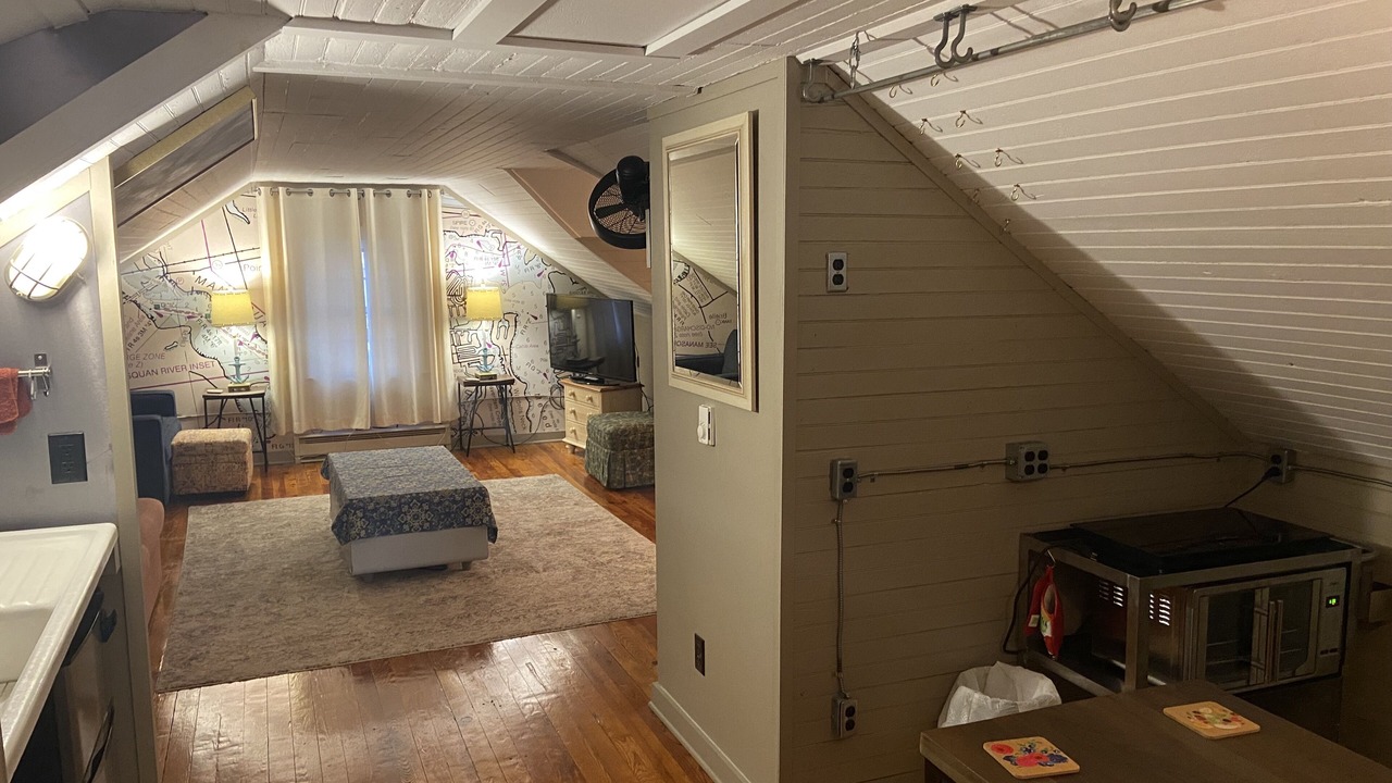 Photo of Livingroom in Avon