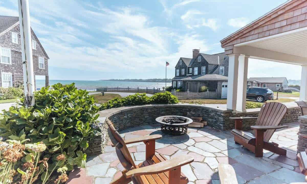 Photo of Patio Balcony in Easton's Point