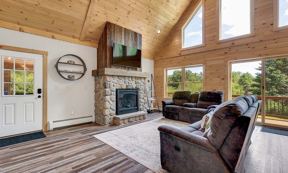 Photo of Livingroom in Bethel