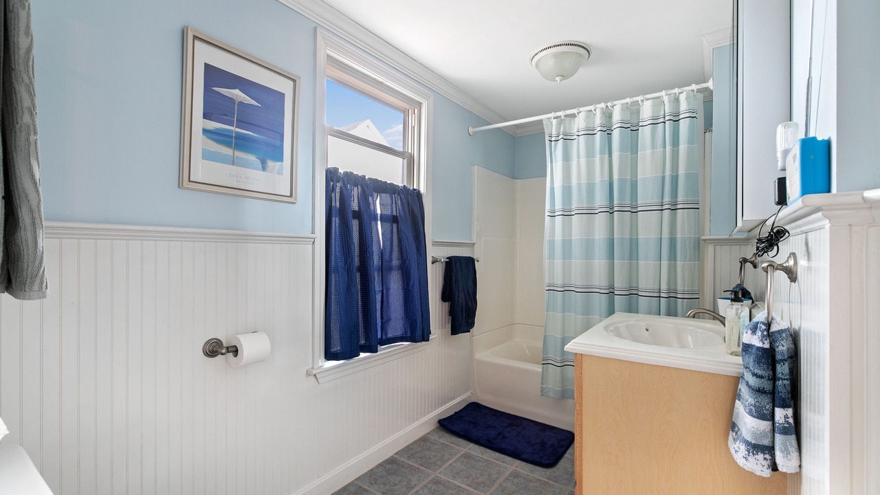 Photo of Bathroom in Fifth Ward