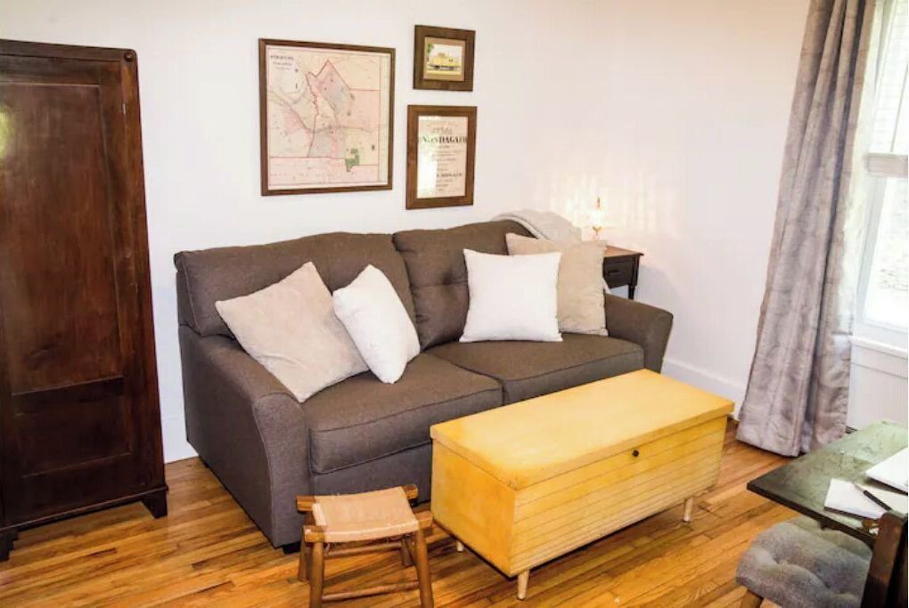 Photo of Livingroom in Syracuse