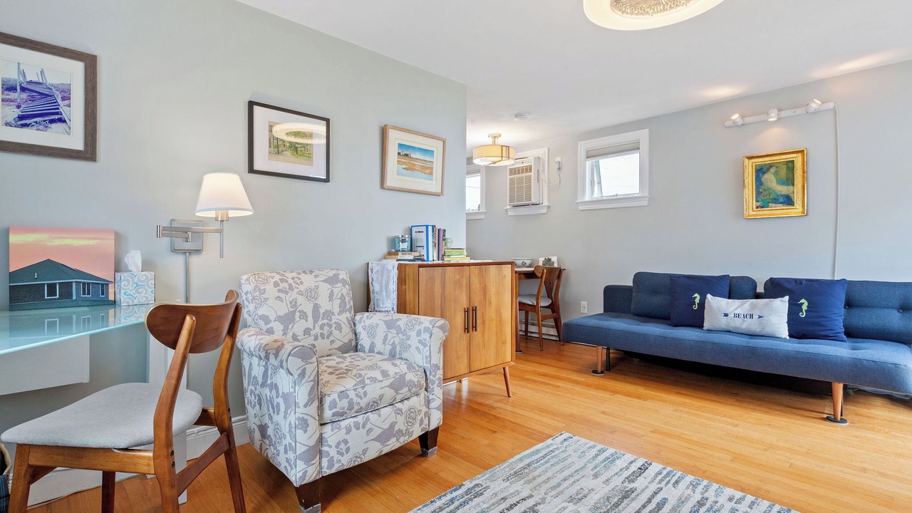 Photo of Livingroom in North Truro