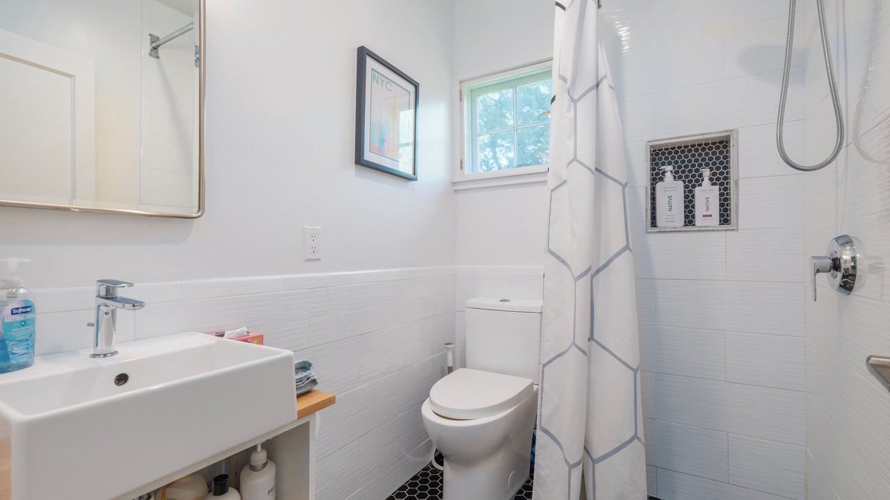 Photo of Bathroom in East Marion