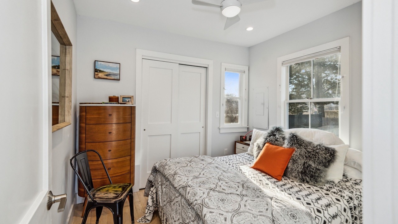 Photo of Bedroom in East Marion