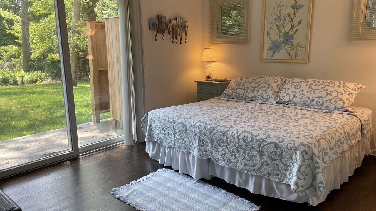Photo of Bedroom in East Hampton North