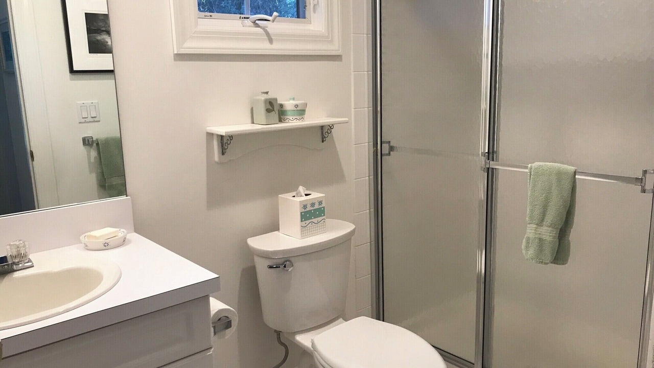 Photo of Bathroom in East Hampton North