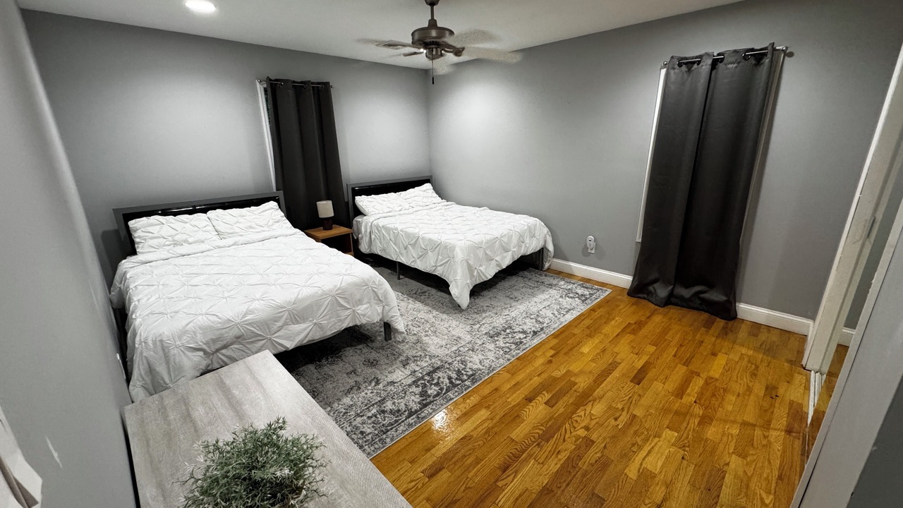 Photo of Bedroom in Fort Salonga