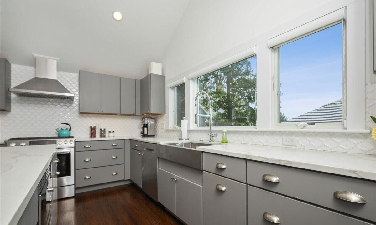 Photo of Kitchen in Mara Vista