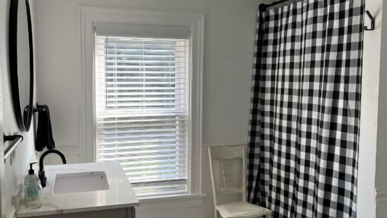 Photo of Bathroom in Jefferson