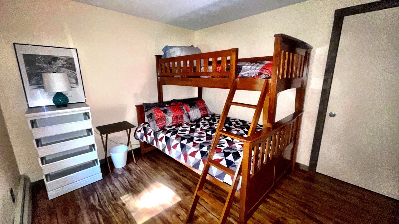 Photo of Bedroom in Mountain Acres