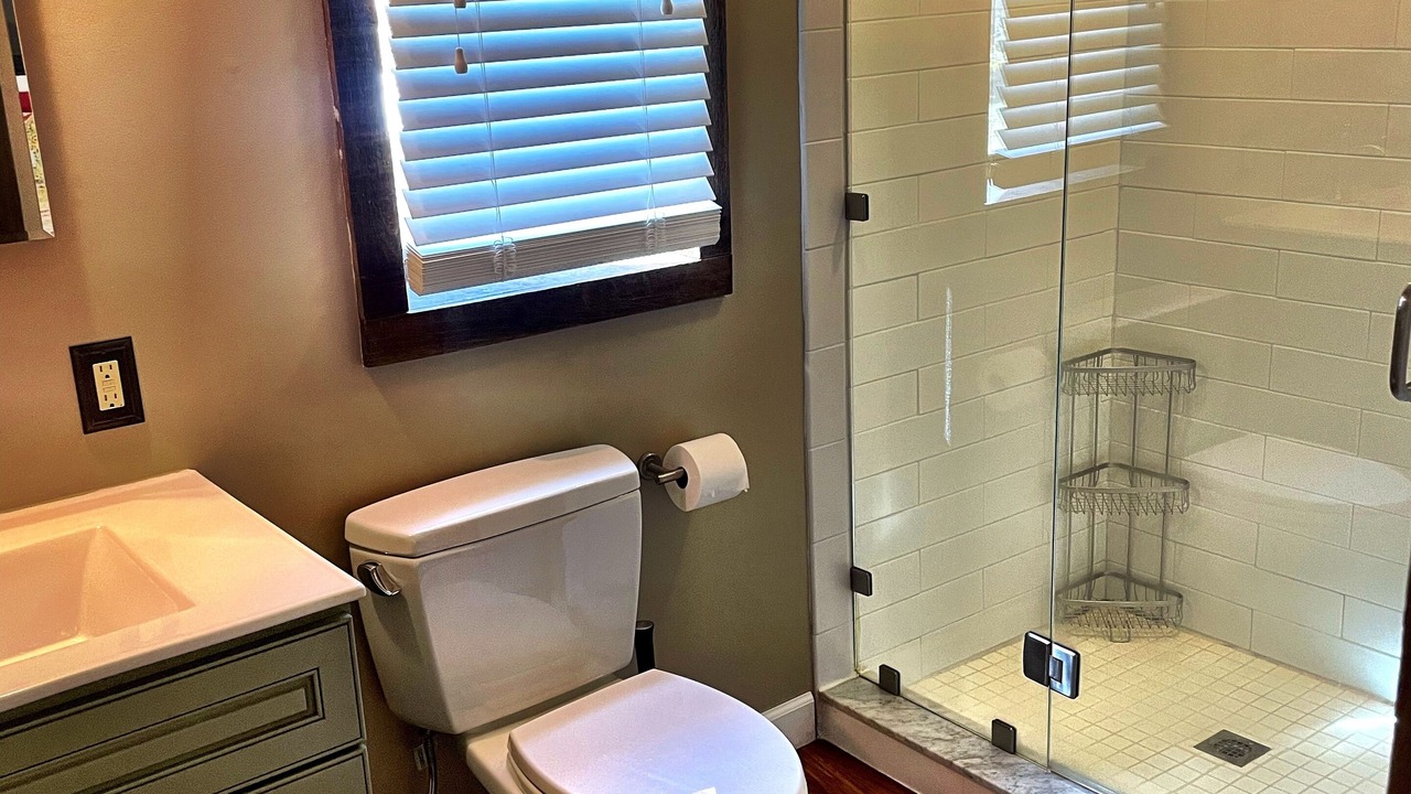 Photo of Bathroom in Mountain Acres