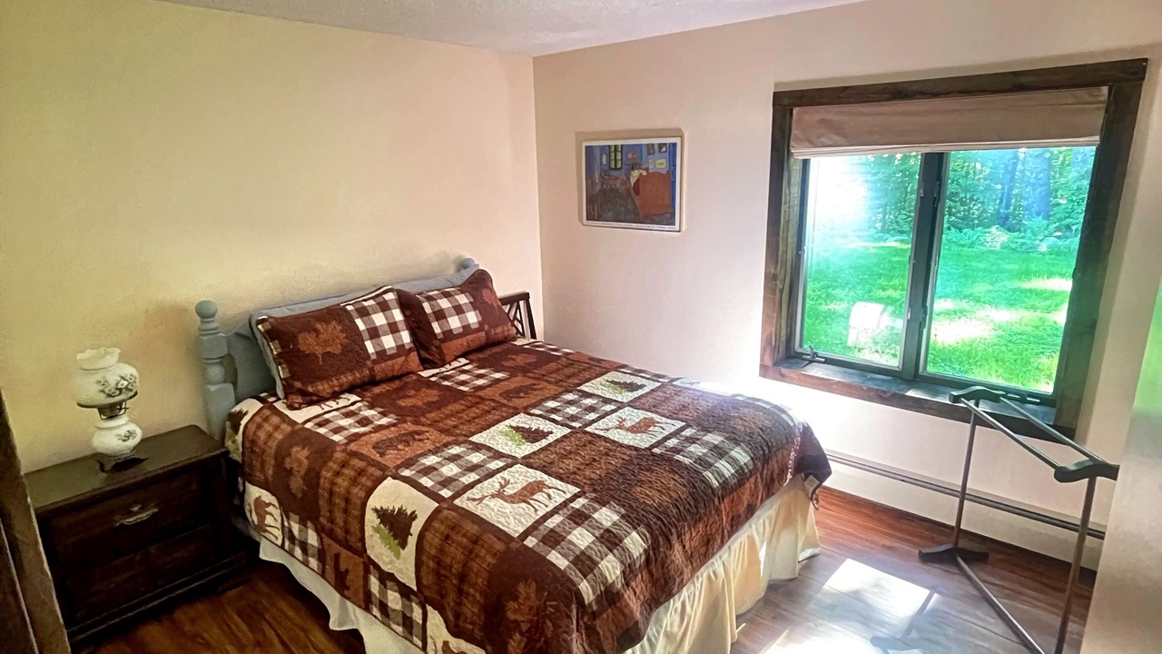 Photo of Bedroom in Mountain Acres