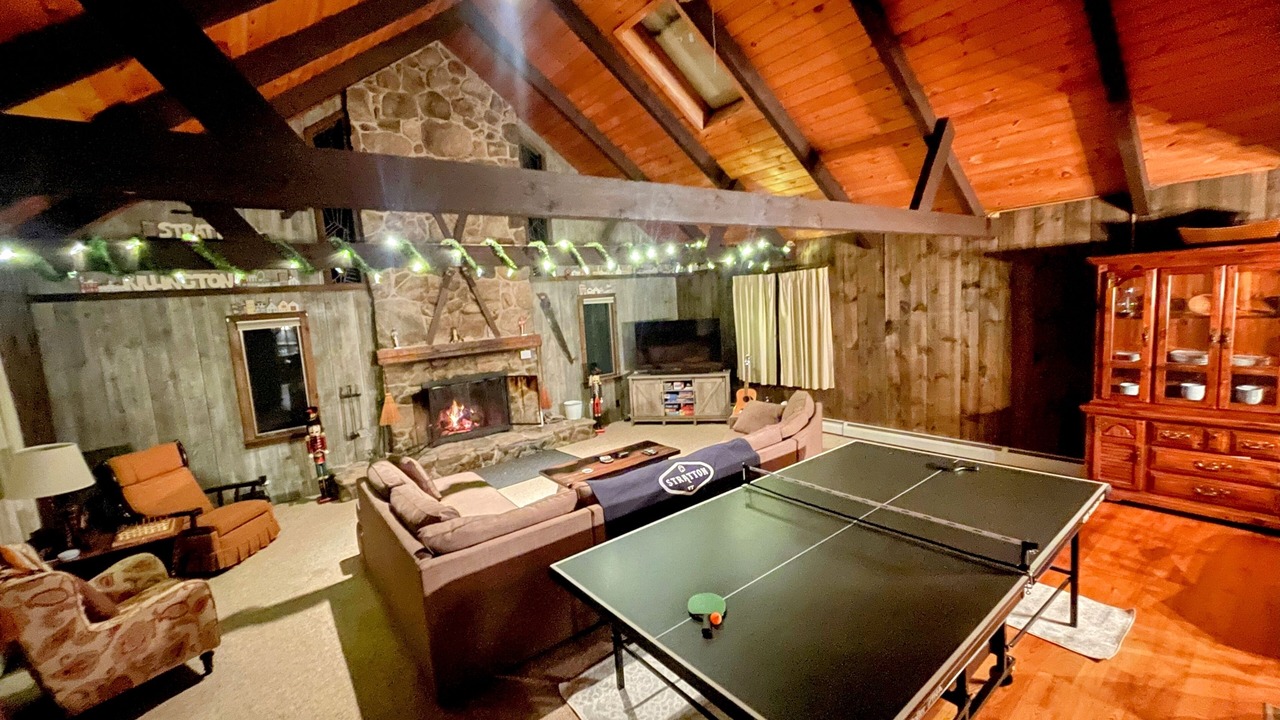Photo of Bedroom in Mountain Acres