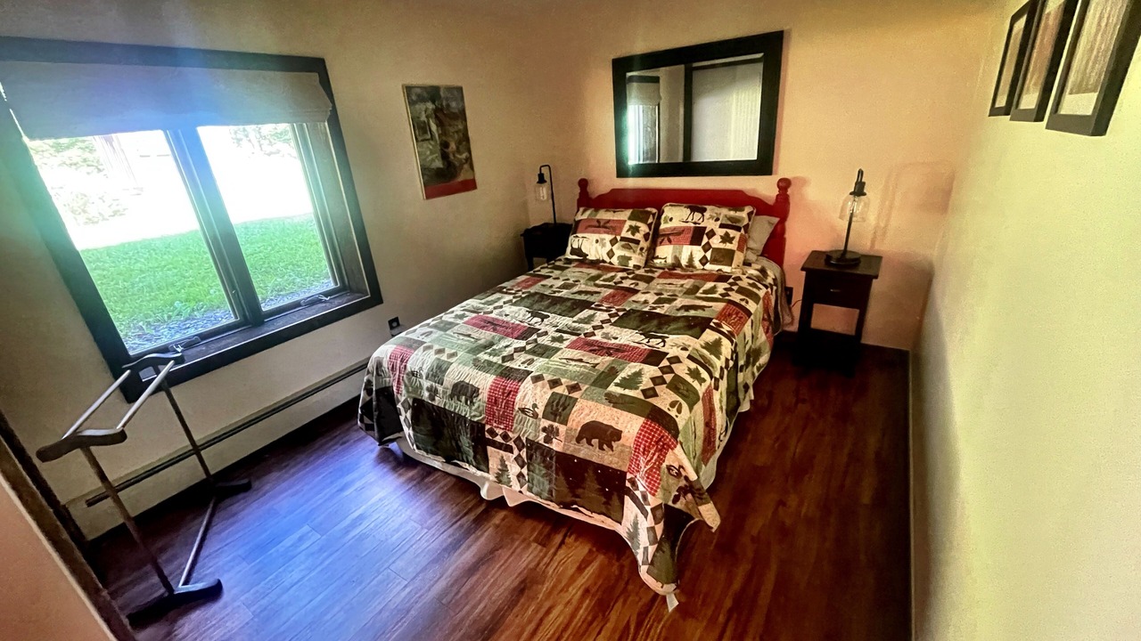 Photo of Bedroom in Mountain Acres