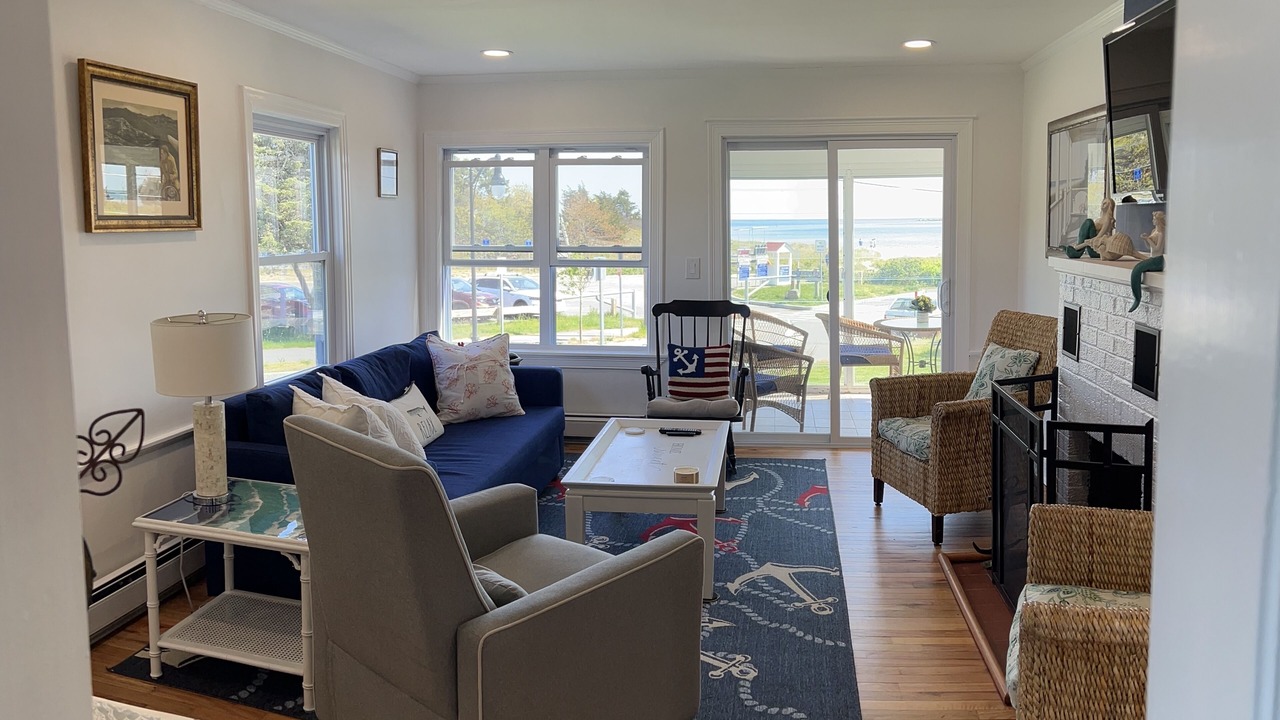 Photo of Livingroom in Hyannis