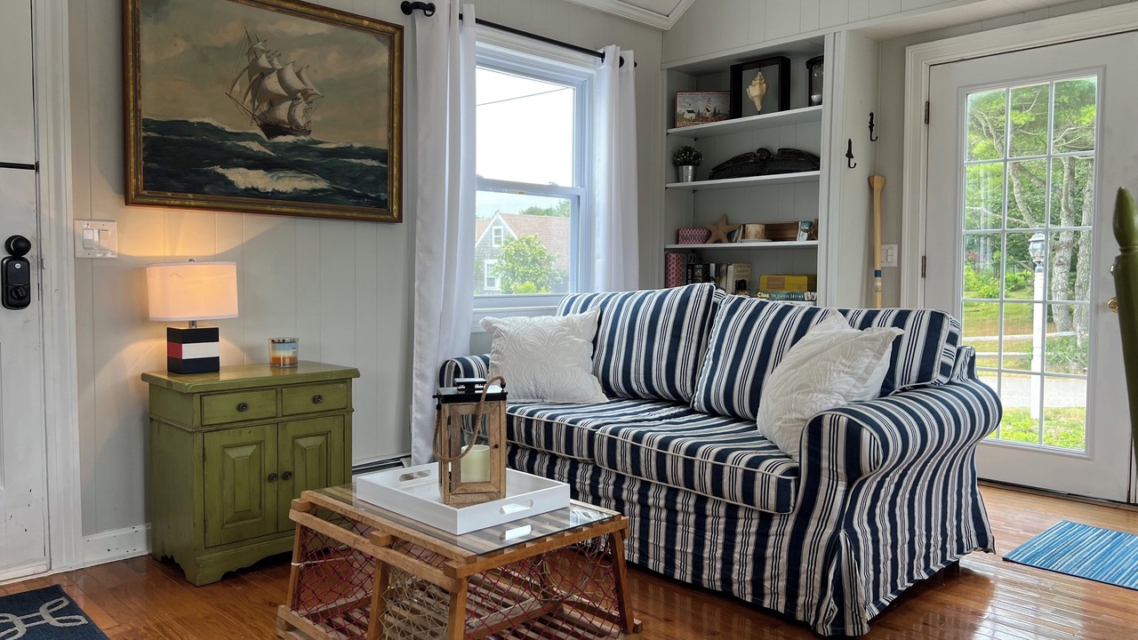 Photo of Livingroom in Hyannis
