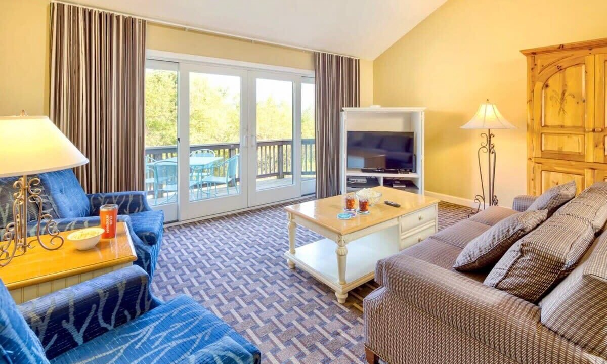 Photo of Livingroom in Jamestown