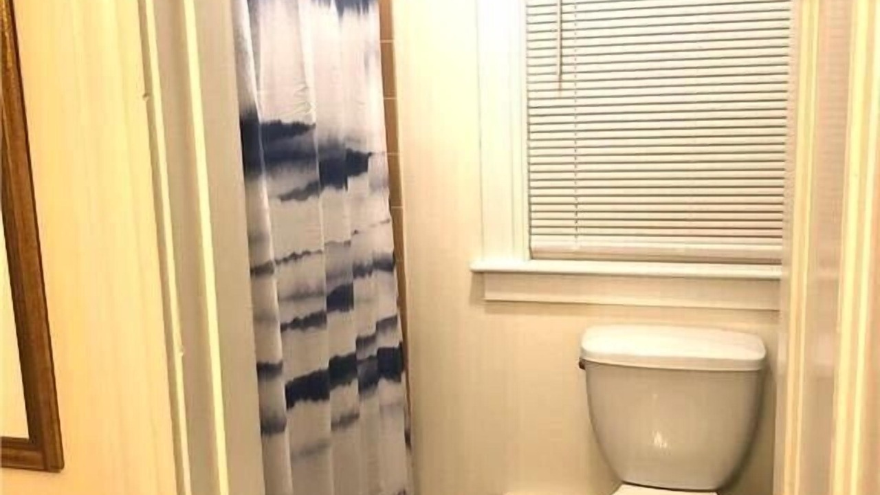 Photo of Bathroom in Off Broadway