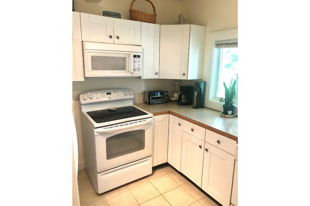 Photo of Kitchen in Off Broadway
