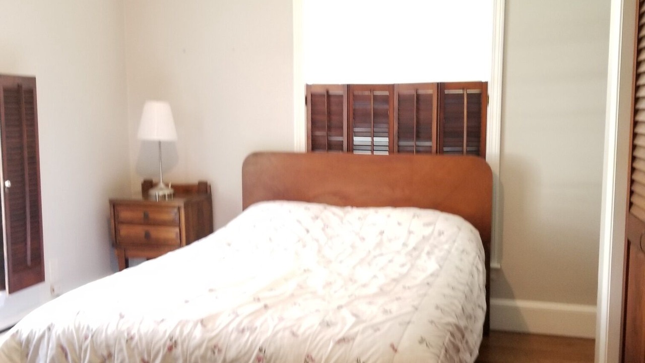 Photo of Bedroom in Top of the Hill