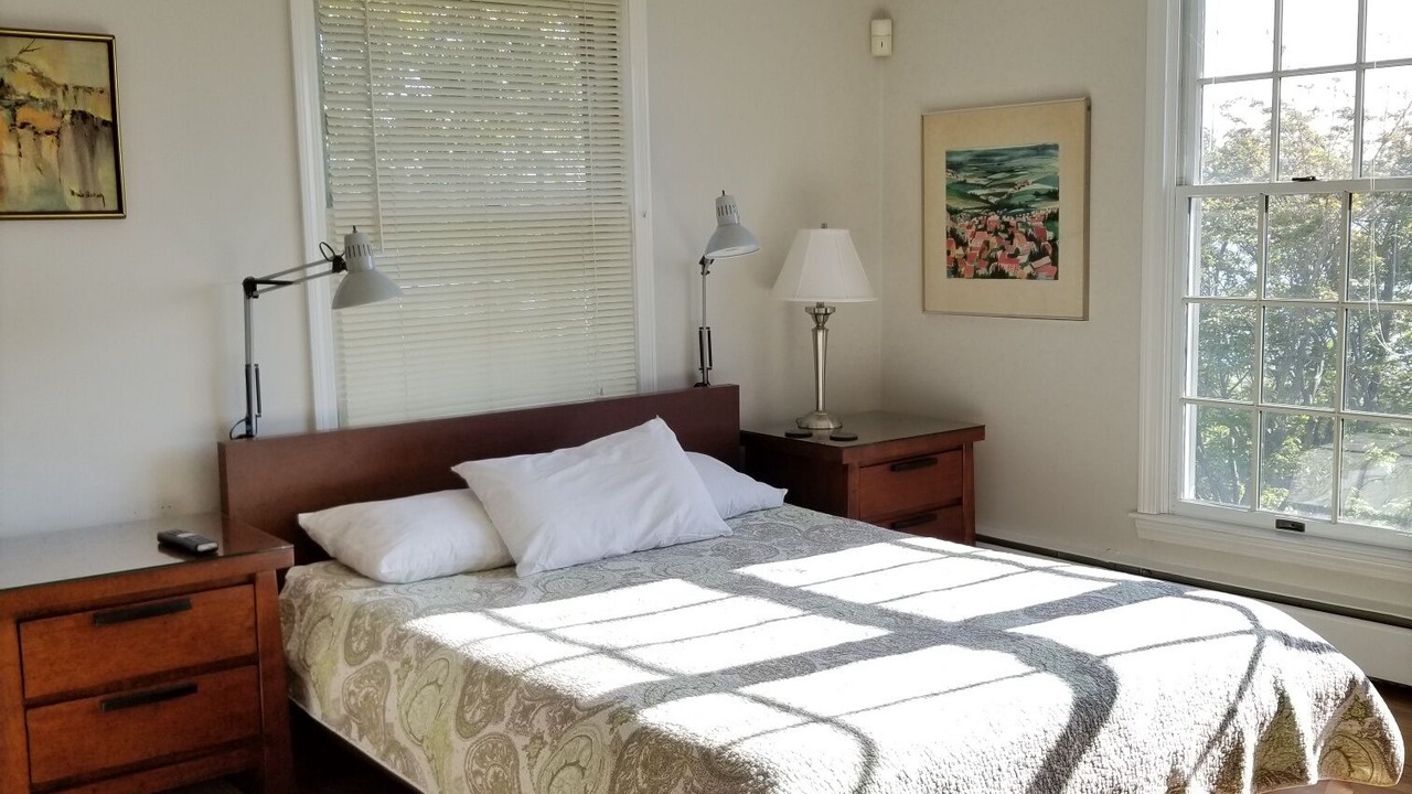 Photo of Bedroom in Top of the Hill