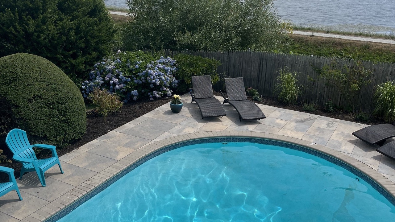 Photo of Outdoor in Top of the Hill