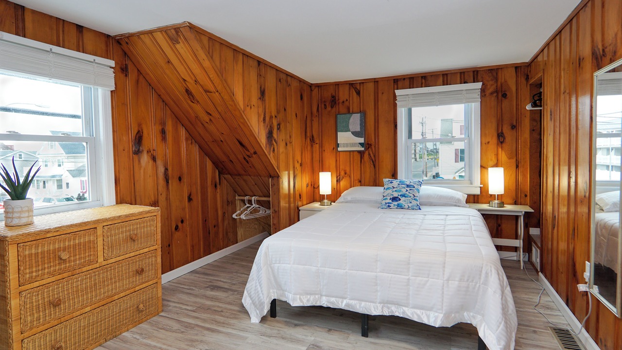 Photo of Bedroom in Seaside Heights