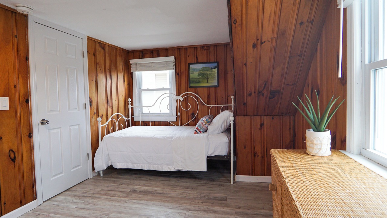Photo of Bedroom in Seaside Heights