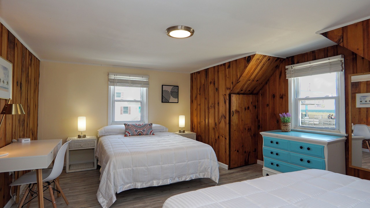 Photo of Bedroom in Seaside Heights
