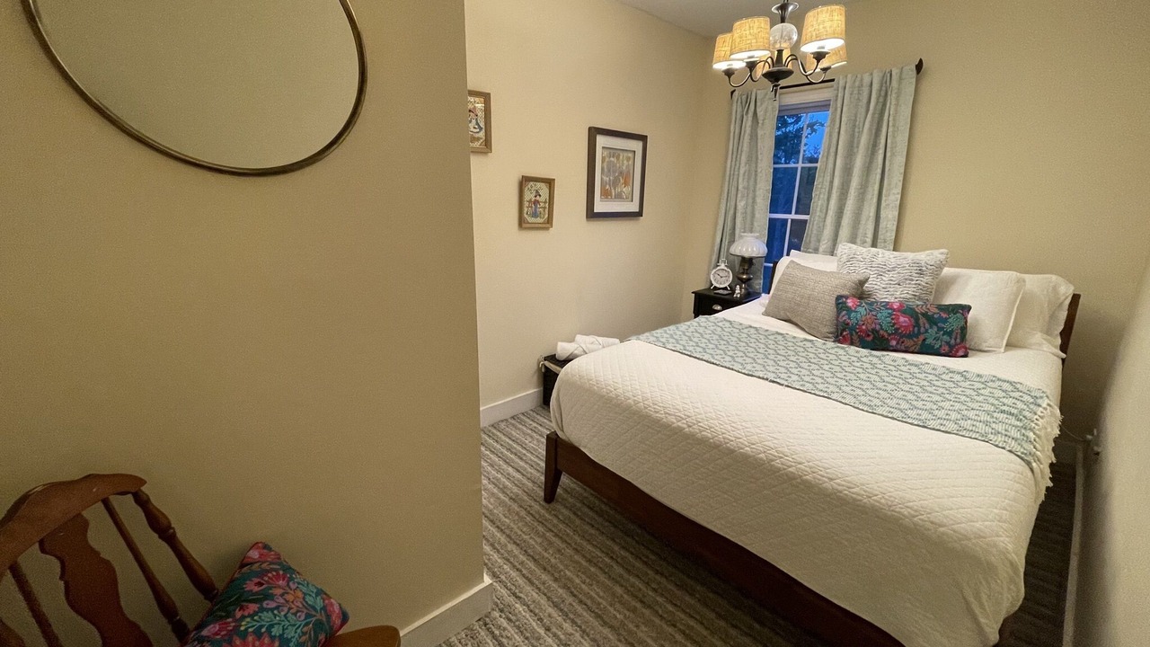 Photo of Bedroom in Davenport