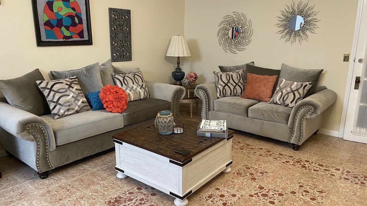 Photo of Livingroom in Davenport