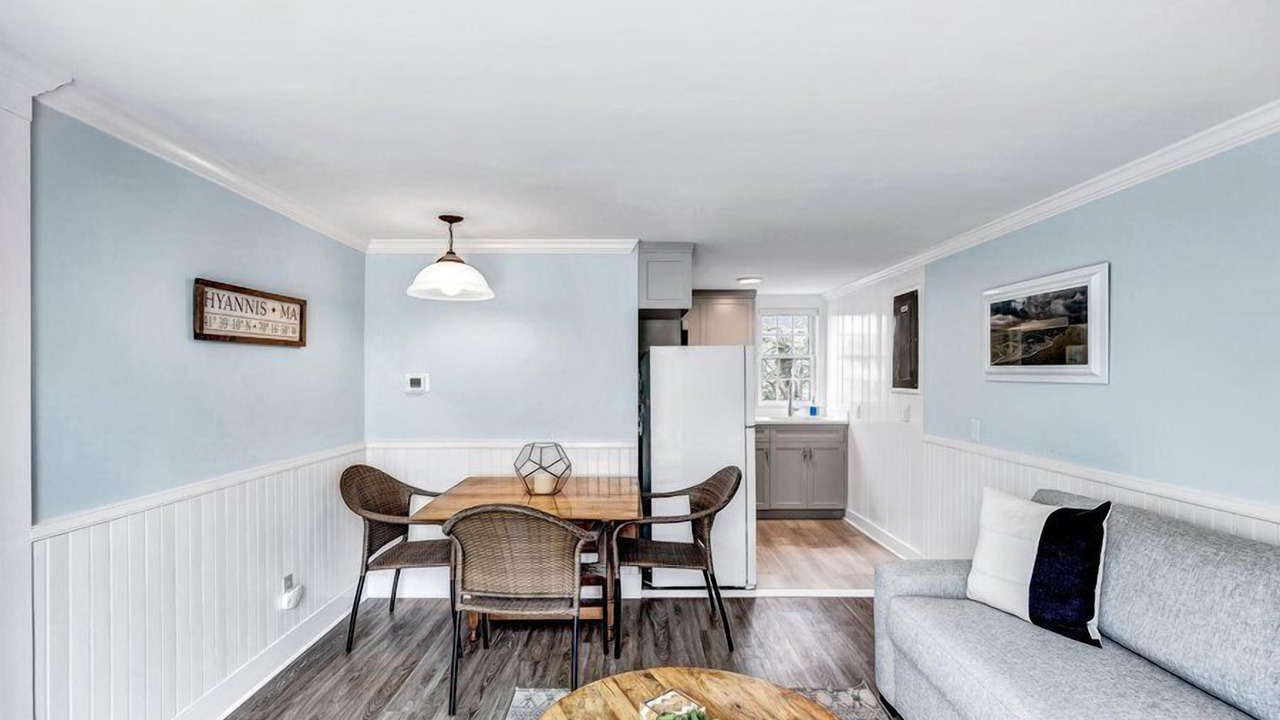 Photo of Livingroom in Hyannis