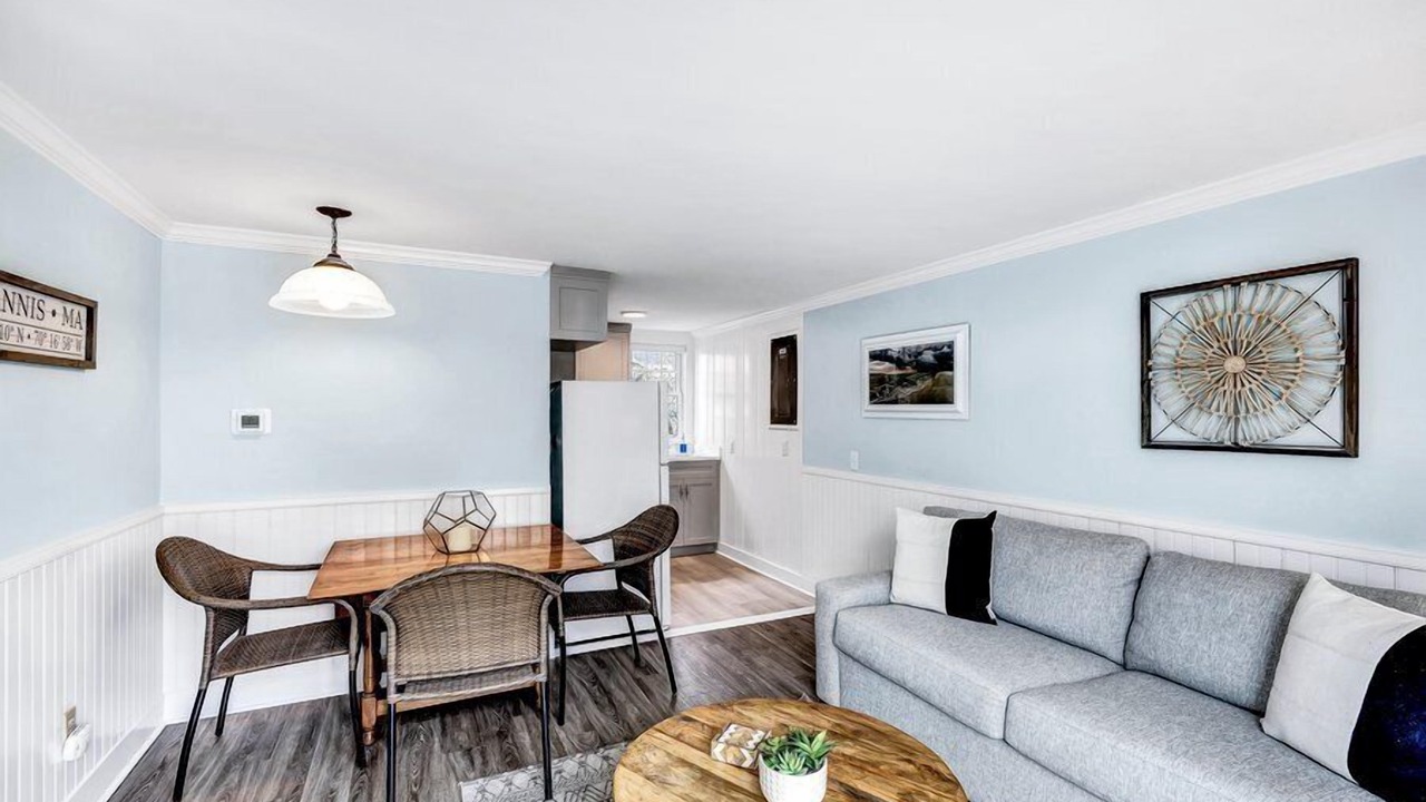 Photo of Livingroom in Hyannis