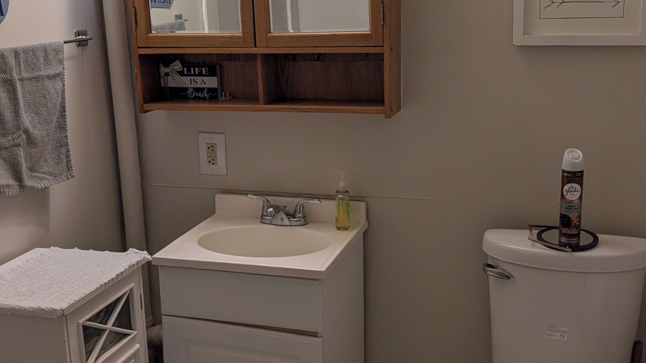 Photo of Bathroom in Malletts Bay