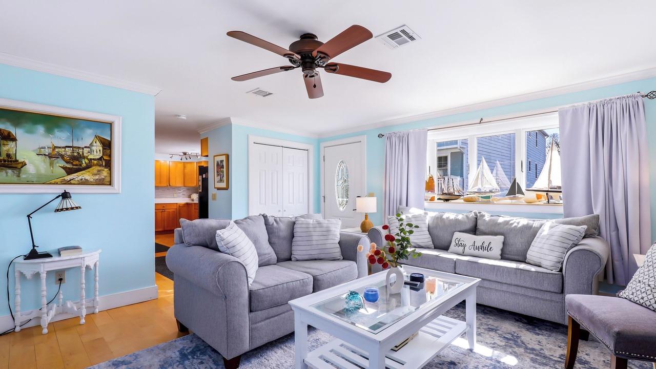 Photo of Livingroom in Provincetown