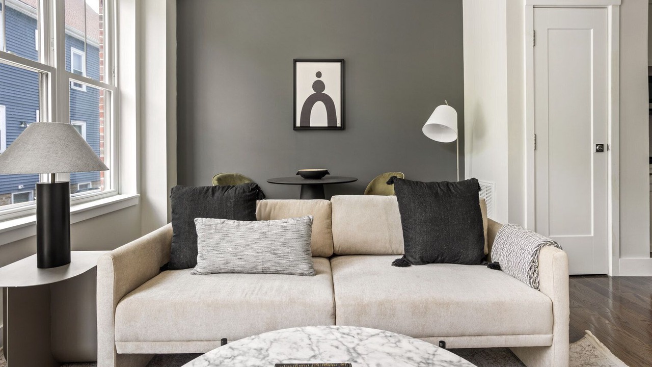 Photo of Livingroom in Prospect Hill