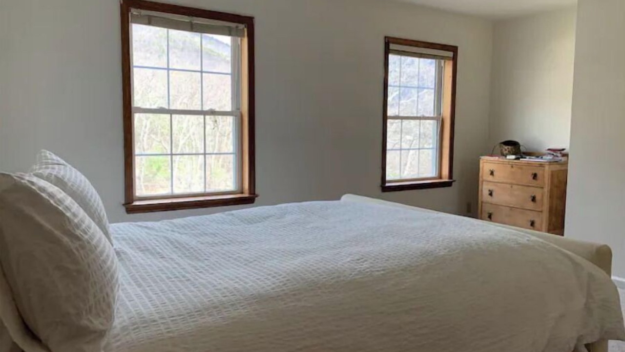 Photo of Bedroom in Saugerties