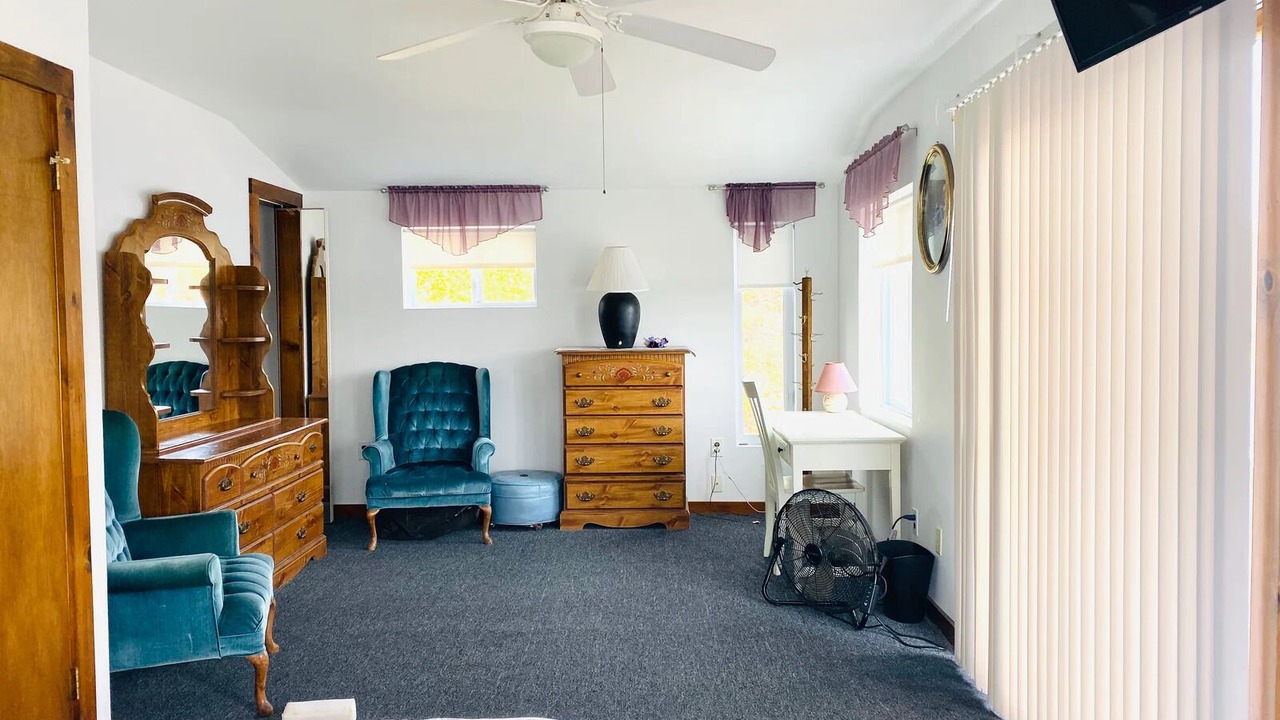 Photo of Bedroom in Moultonborough