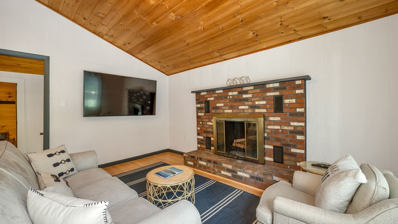 Photo of Livingroom in Gilford