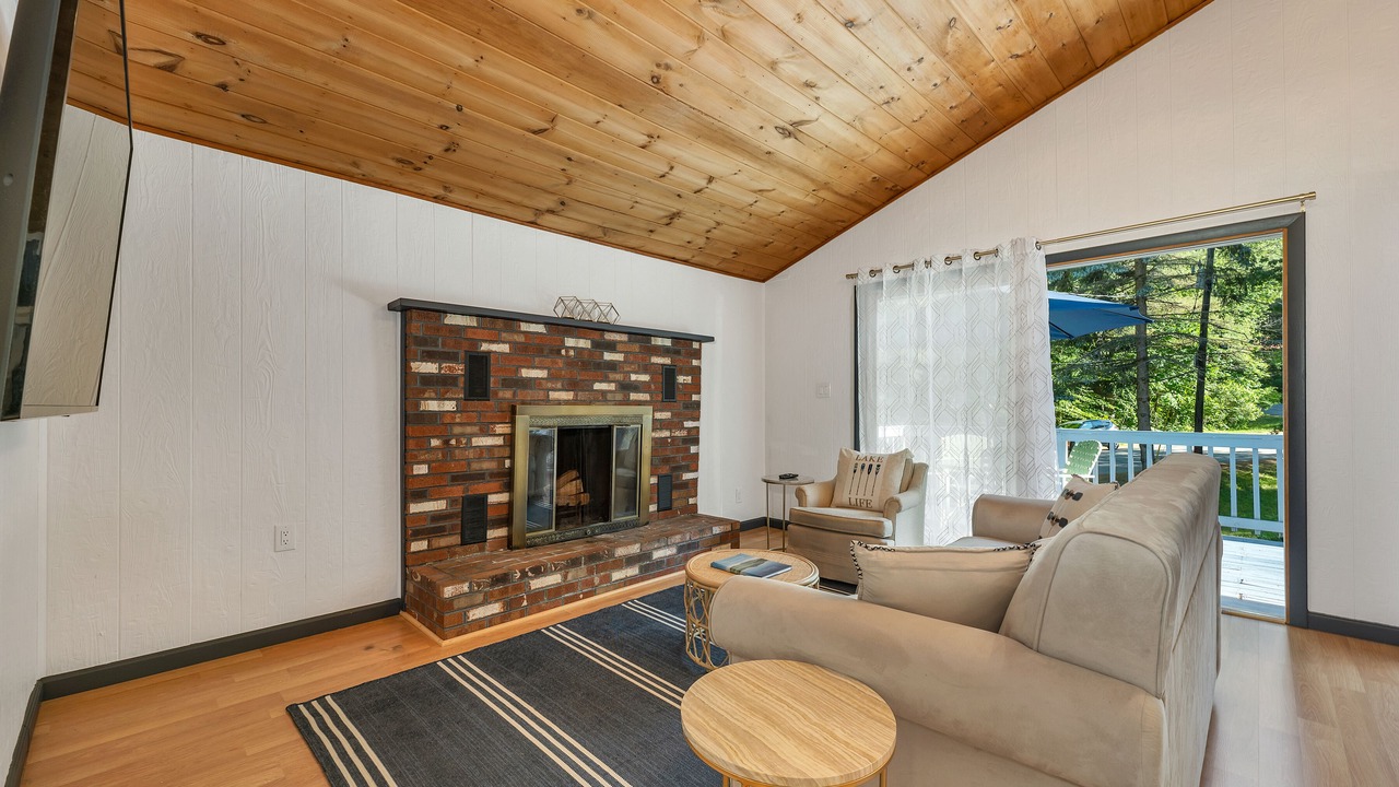 Photo of Livingroom in Gilford