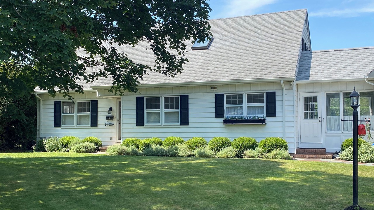 Photo of Outdoor in Village of Southampton